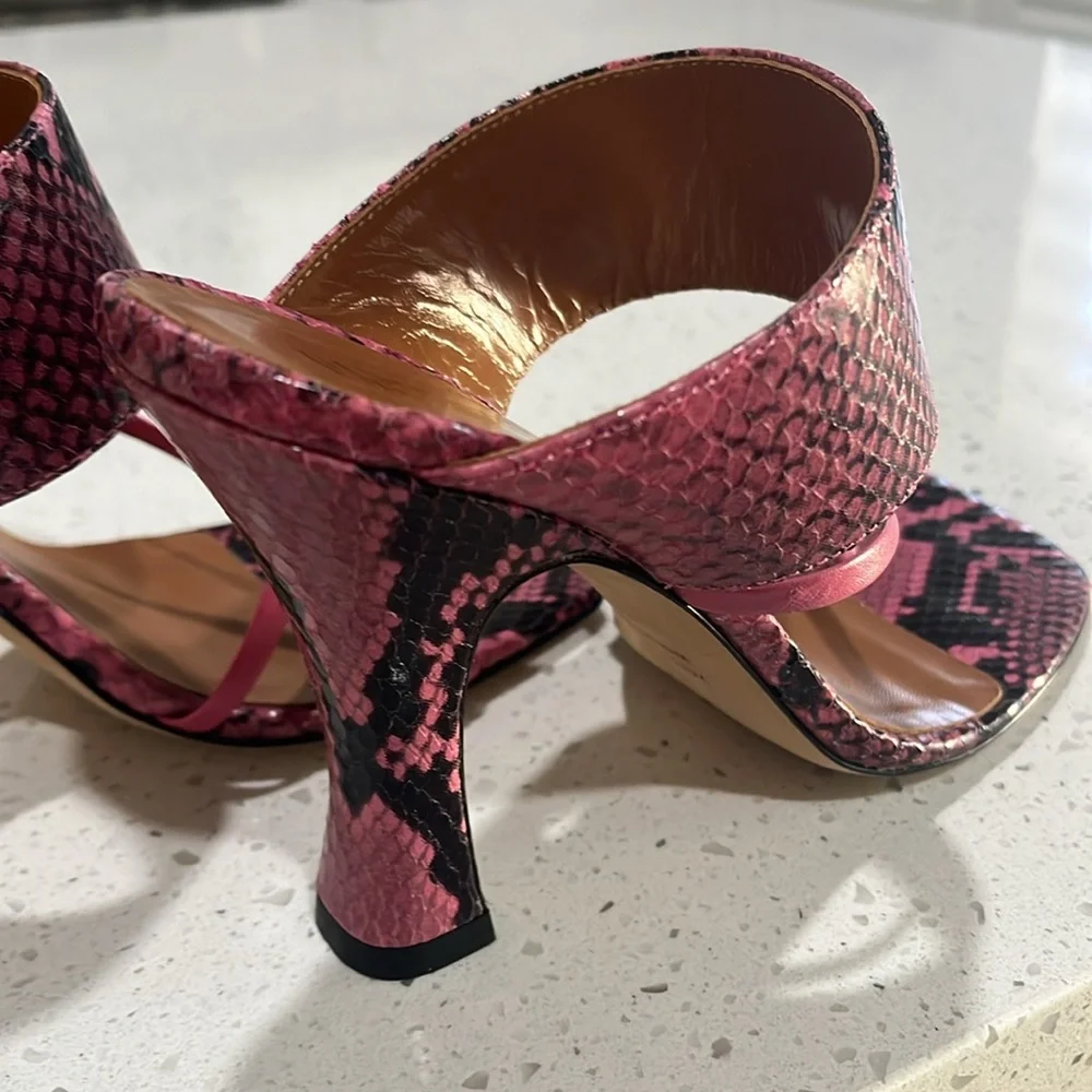 Paris Texas gorgeous Hot pink size 36 snake print 95mm sandals